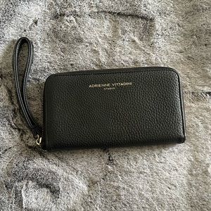 Adrienne Vittadini Wristlet